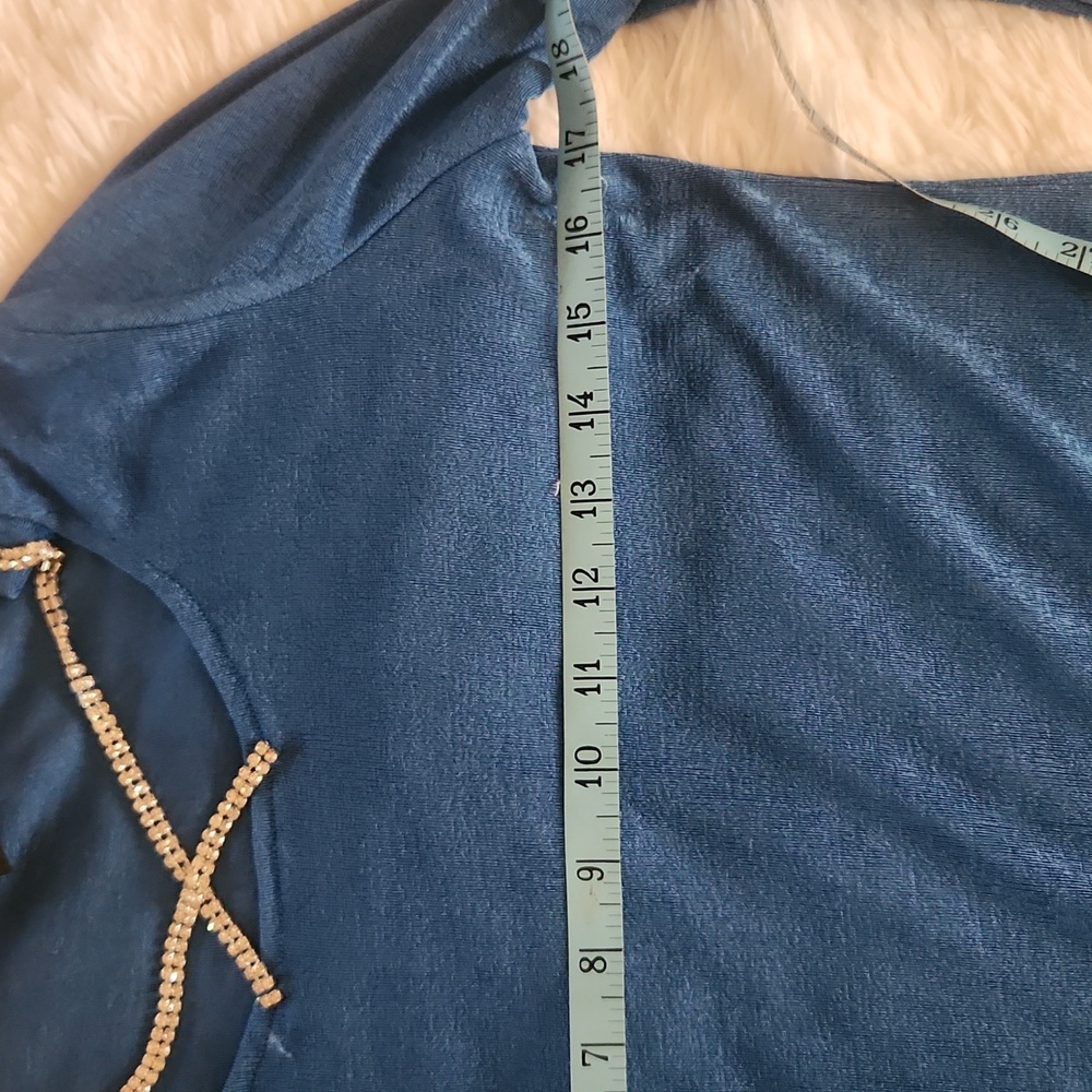 DAY G Blue Top With Rhinestones ๐๐ - Picture 10 of 13